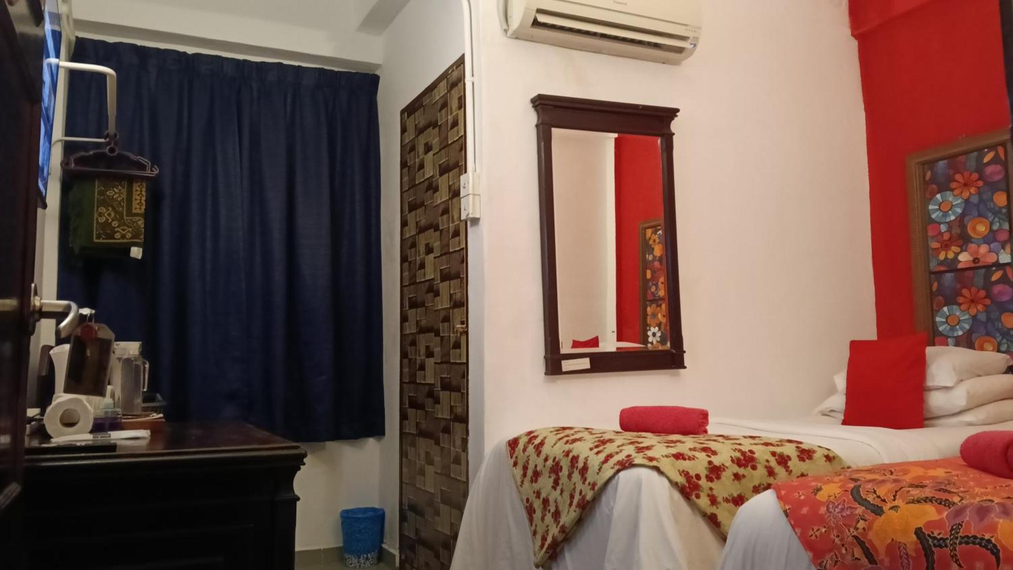 Forest Paradise Inn Teluk Bahang Private Malay Traditional House Concept Hotel By Wan Bilik gambar